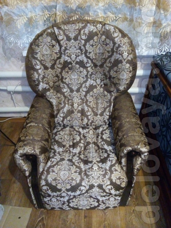 Кресло реставрированное, новая ткань, в отличном состоянии,2000 грн-п