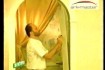 Виды ремонта квартир: капитальный, косметический
оклейка стен обоями; фото № 1