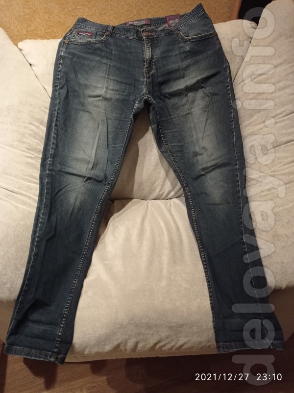 Продам недорого в хорошем состоянии мужские джинсы, стрейч. Размер 50
